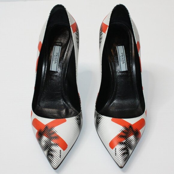 Prada Rare Graffiti Eye Pointy Toe Pumps Shoes in size EU 40 / US 10 - Picture 6 of 12